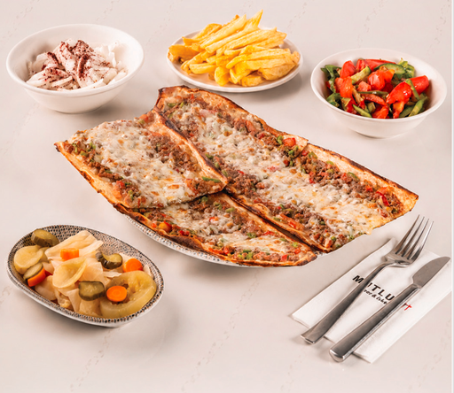 KAVURMALI KAŞARLI PİDE